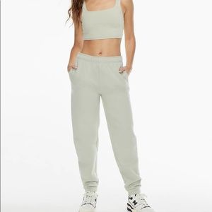 TNA Cozy Fleece Boyfriend Basic Sweatpants